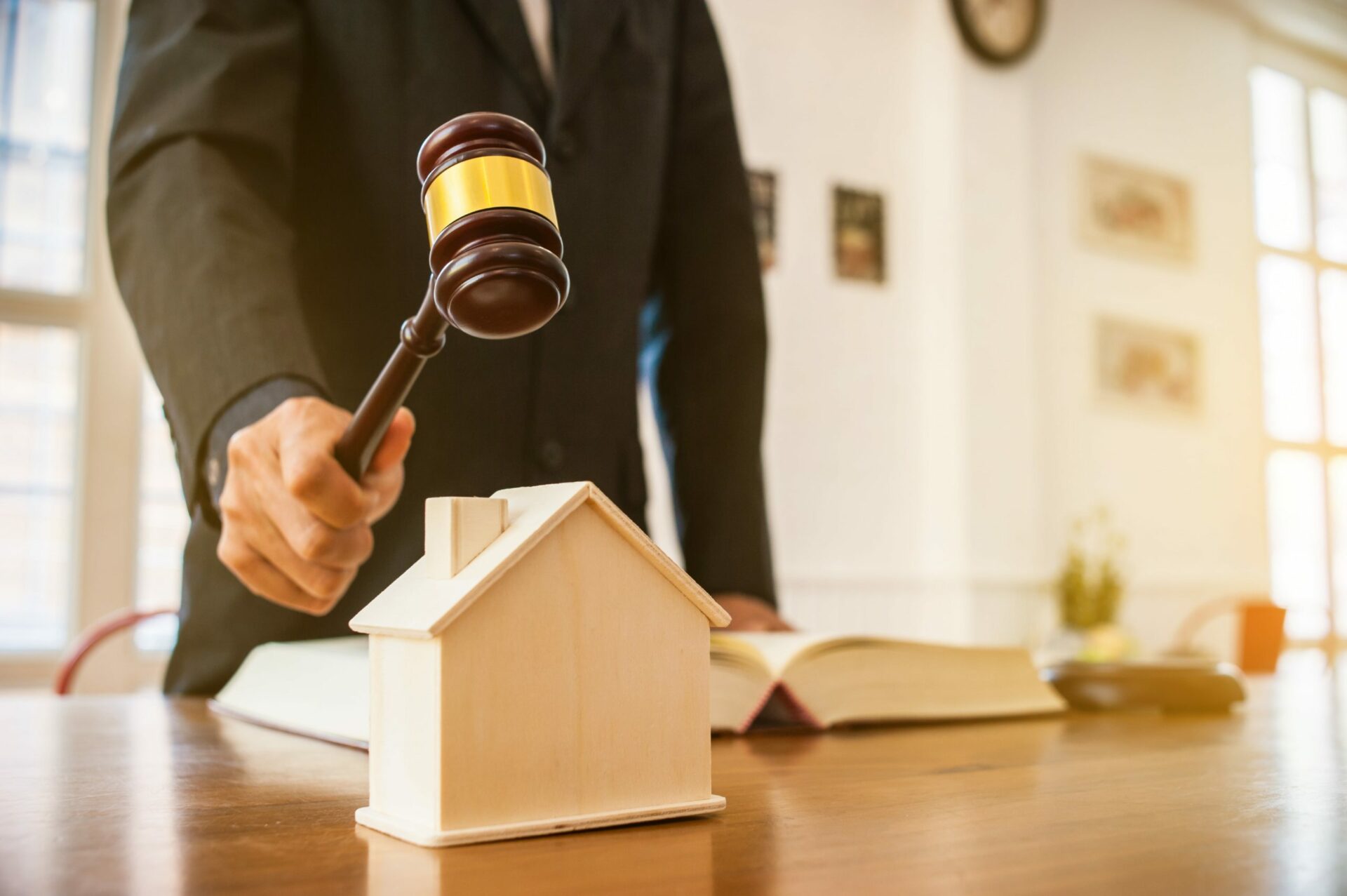 Civil Litigation, Personal Clients - Saracens Solicitors